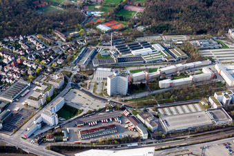 Büro- und Verwaltungsgebäude des Versicherungs- Unternehmens Nokia Stuttgart und BBK BVU in Zuffenhausen im Bundesland Baden-Württemberg, Deutschland