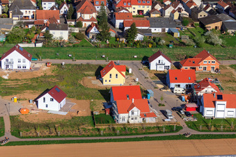 Neubaugebiet Unteres Rappenfeld im Ortsteil Mörlheim in Landau in der Pfalz im Bundesland Rheinland-Pfalz, Deutschland von der Drohne aus gesehen