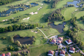 Drohnenbild von Soufflenheim , Golfclub Soufflenheim Baden-Baden im Bundesland Bas-Rhin, Frankreich