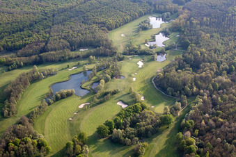 Soufflenheim , Golfclub Soufflenheim Baden-Baden im Bundesland Bas-Rhin, Frankreich von der Drohne aus gesehen