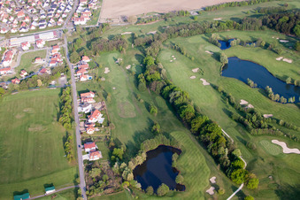 Soufflenheim , Golfclub Soufflenheim Baden-Baden im Bundesland Bas-Rhin, Frankreich aus der Vogelperspektive