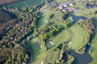 Soufflenheim , Golfclub Soufflenheim Baden-Baden im Bundesland Bas-Rhin, Frankreich von oben