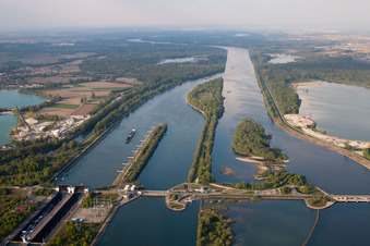 Rhein-Schleuse in Gambsheim im Bundesland Bas-Rhin, Frankreich