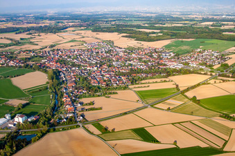 Luftbild von Ortsteil Freistett in Rheinau im Bundesland Baden-Württemberg, Deutschland