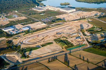 LKW-Testgelände v. Daimler-Chrysler im Industriegebiet OBerwald in Wörth am Rhein im Bundesland Rheinland-Pfalz, Deutschland