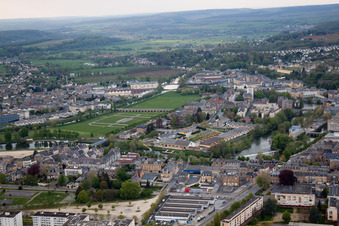 Sedan im Bundesland Ardennes, Frankreich von oben