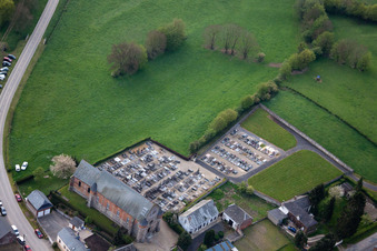 Marly-Gomont im Bundesland Aisne, Frankreich aus der Luft