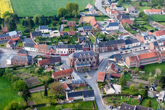 Kirchengebäude der Eglise Paroissiale SEBONCOURT in Seboncourt in Hauts-de-France im Bundesland Aisne, Frankreich