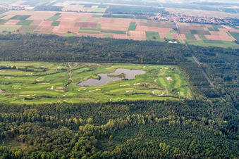 Golfclub Landgut Dreihof SÜW in Essingen im Bundesland Rheinland-Pfalz, Deutschland vom Flugzeug aus