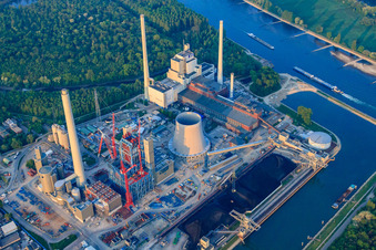 Drohnenbild von Baustelle zur Erweiterung des Rheinhafen-Dampfkraftwerk Karlsruhe der EnBW Energie Baden-Württemberg AG im Ortsteil Daxlanden, Deutschland
