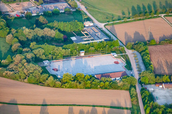 Hockeyplatz im Ortsteil Mörsch in Rheinstetten im Bundesland Baden-Württemberg, Deutschland
