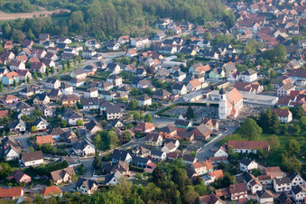 Drohnenaufname von Mothern im Bundesland Bas-Rhin, Frankreich