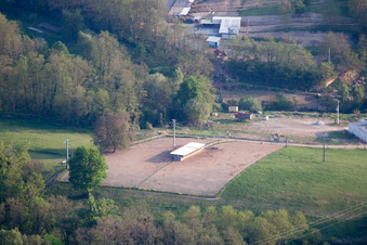 Mothern im Bundesland Bas-Rhin, Frankreich von der Drohne aus gesehen