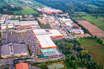 Industriegebiet Bornheim mit Hornbach im Ortsteil Dreihof im Bundesland Rheinland-Pfalz, Deutschland