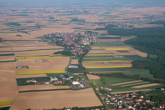 Niederlauterbach im Bundesland Bas-Rhin, Frankreich vom Flugzeug aus