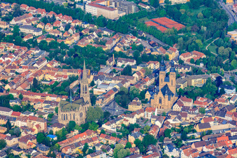 Schrägluftbild von Gedächtniskirche der Protestation und  kathol. Kirche St. Joseph in Speyer im Bundesland Rheinland-Pfalz, Deutschland