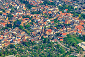Kathol. Kirche Mariä Himmelfahrt in Otterstadt im Bundesland Rheinland-Pfalz, Deutschland