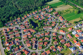 An den Tongruben in Rheinzabern im Bundesland Rheinland-Pfalz, Deutschland aus der Luft