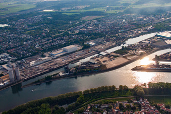 Rheinauhafen, Ruhrorter Straße in Mannheim im Bundesland Baden-Württemberg, Deutschland