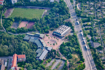 Konrad-Duden-Realschule im Ortsteil Rheinau in Mannheim im Bundesland Baden-Württemberg, Deutschland