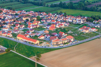 Luftaufnahme von Am Höhenweg in Kandel im Bundesland Rheinland-Pfalz, Deutschland