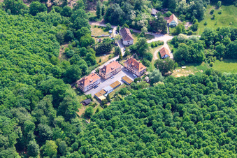 Schrägluftbild von Wohnsiedlung in der Seufzerallee 4 in Scheibenhardt im Bundesland Rheinland-Pfalz, Deutschland