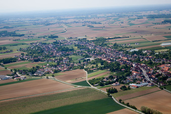 Drohnenaufname von Seebach im Bundesland Bas-Rhin, Frankreich