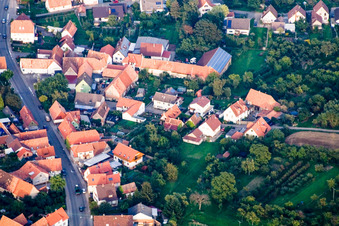 Weinstr im Ortsteil Rechtenbach in Schweigen-Rechtenbach im Bundesland Rheinland-Pfalz, Deutschland