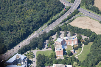 Luftbild von Raddisson Blu in Ettlingen im Bundesland Baden-Württemberg, Deutschland