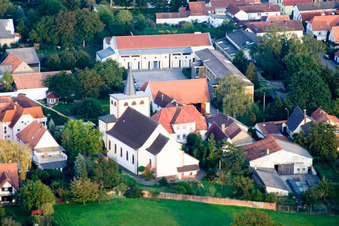 Katholische Kirche in Minfeld im Bundesland Rheinland-Pfalz, Deutschland