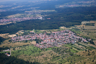 Drohnenaufname von Ortsteil Spessart in Ettlingen im Bundesland Baden-Württemberg, Deutschland