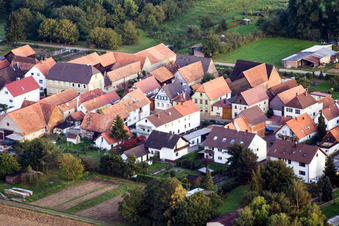 Schrägluftbild von Saarstr in Kandel im Bundesland Rheinland-Pfalz, Deutschland