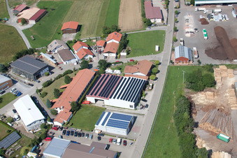 Gewerbegebiet Im Schwarzenbusch im Ortsteil Pfaffenrot in Marxzell im Bundesland Baden-Württemberg, Deutschland von einer Drohne aus