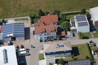 Gewerbegebiet Im Schwarzenbusch im Ortsteil Pfaffenrot in Marxzell im Bundesland Baden-Württemberg, Deutschland aus der Luft