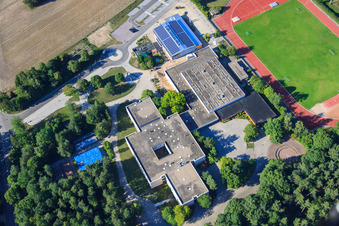 Luftbild von IGS Rheinzabern Römerbadschule und Sporthalle Römerbad im Bundesland Rheinland-Pfalz, Deutschland