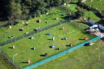 Im Horst, Paintball-Gelände im Ortsteil Minderslachen in Kandel im Bundesland Rheinland-Pfalz, Deutschland