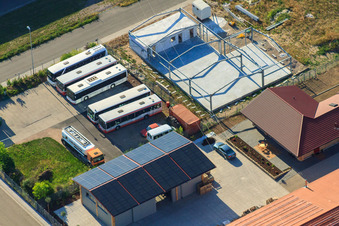 Henigin Busbetrieb in Hatzenbühl im Bundesland Rheinland-Pfalz, Deutschland