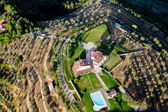 Luftaufnahme von Il Bastardo im Bundesland Toscana, Italien