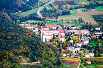 Psychatrische Landesklinik Landeck in Klingenmünster im Bundesland Rheinland-Pfalz, Deutschland aus der Luft
