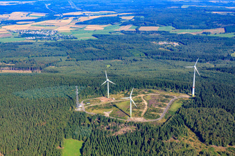 Windkraftwerk auf dem Kandrich in Daxweiler im Bundesland Rheinland-Pfalz, Deutschland