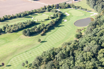 Luftaufnahme von Gelände des Golfplatz des Golf Club Schloss Miel im Ortsteil Miel in Swisttal im Bundesland Nordrhein-Westfalen, Deutschland