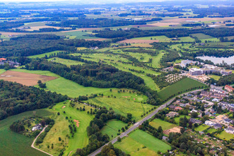 Luftbild von Golfclub Schloss Haag e.V im Ortsteil Kapellen in Geldern im Bundesland Nordrhein-Westfalen, Deutschland