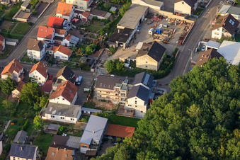 Somedi GmbH der AWO an der Ecke Waldstraße-/Elsässer Straße in Kandel im Bundesland Rheinland-Pfalz, Deutschland