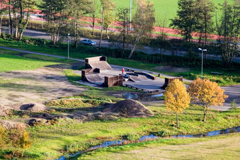 Skatepark an der Bienwaldhalle in Kandel im Bundesland Rheinland-Pfalz, Deutschland