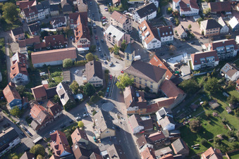 Langensteinbach, Hauptstr in Karlsbad im Bundesland Baden-Württemberg, Deutschland aus der Luft