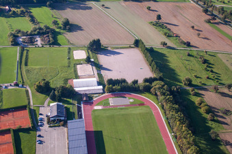 Luftbild von Sportgelände des SV-1899 eV Langensteinbach in Karlsbad im Bundesland Baden-Württemberg, Deutschland