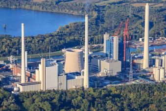 Rheinhafen-Dampfkraftwerk der ENBW im Ortsteil Daxlanden in Karlsruhe im Bundesland Baden-Württemberg, Deutschland aus der Drohnenperspektive