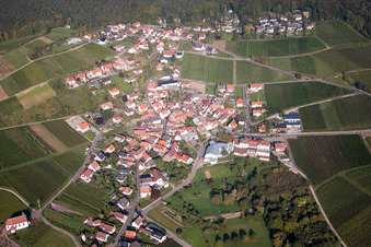 Ortsteil Gleiszellen in Gleiszellen-Gleishorbach im Bundesland Rheinland-Pfalz, Deutschland von der Drohne aus gesehen