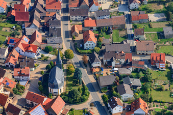 Kirche in der Kirchgasse in Hüffenhardt im Bundesland Baden-Württemberg, Deutschland