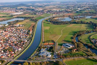 Luftbild von Donaukanal in Hirschaid im Bundesland Bayern, Deutschland